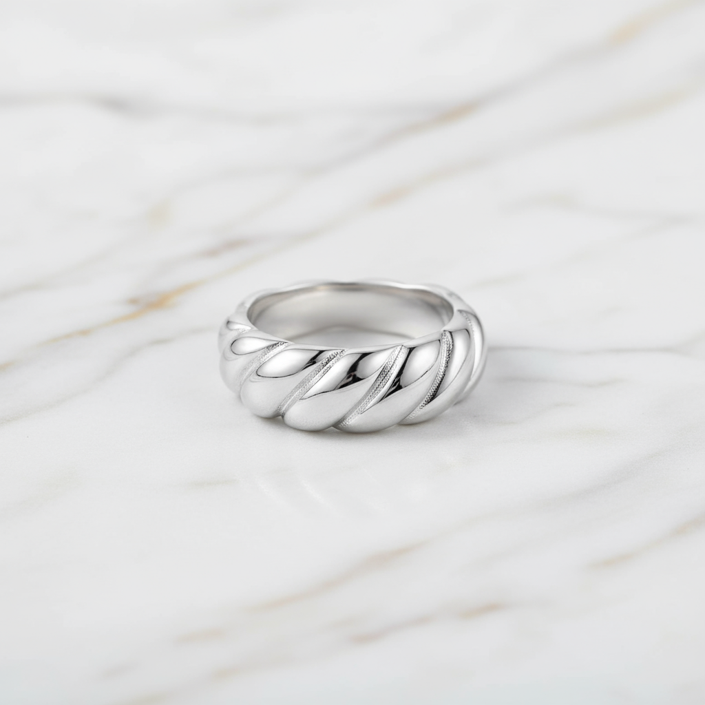 Croissant Ring 2
