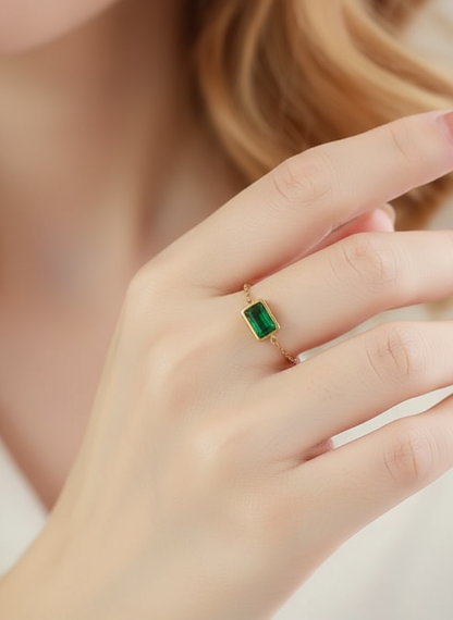 Emerald Chain Ring